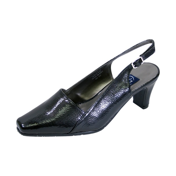 👠 PEERAGE Celine Women Wide Width Patent Pump 👠 - Picture 1 of 6